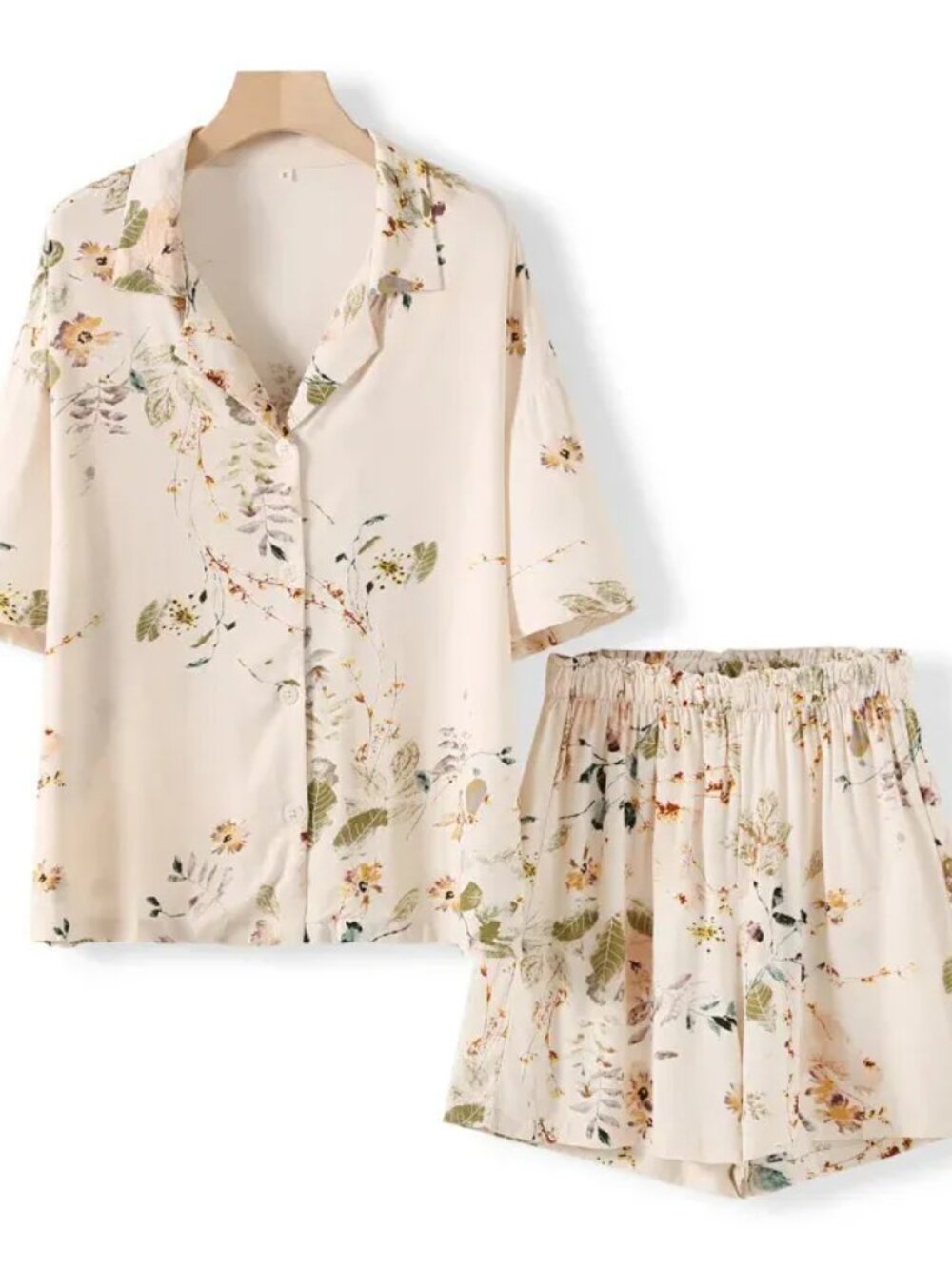 Women's Feminine Floral Printed Short Sleeved Top & Bottom Pajamas